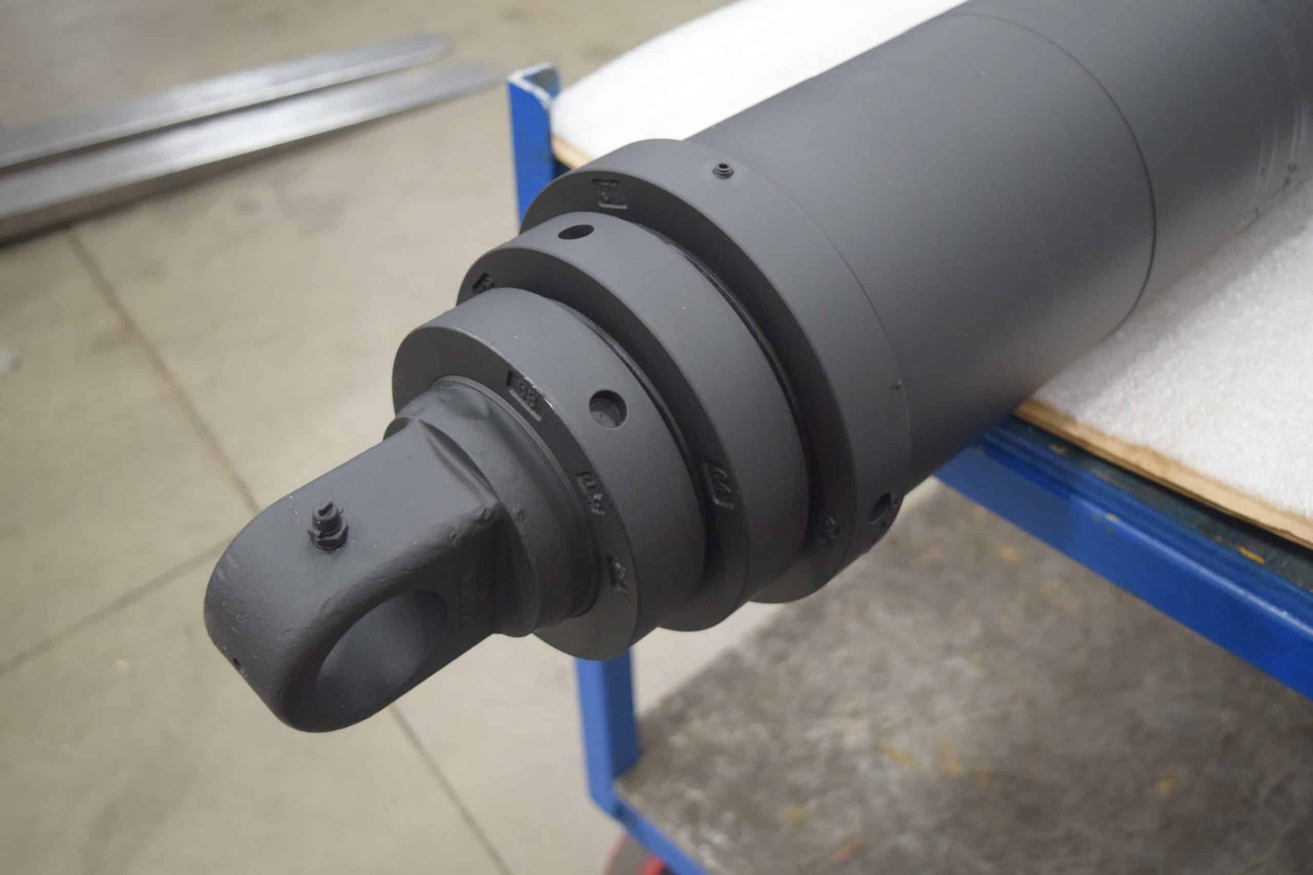 Loader Bucket Tilt Dump - Hydraulic Cylinders, Inc.