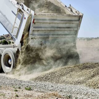 How to Use a Single-Acting Dump Truck Cylinder