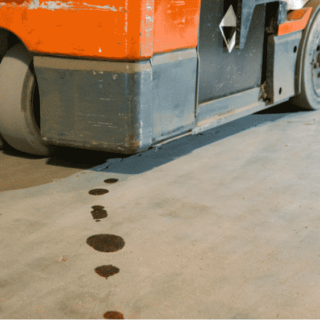 How to Check and Prevent Hydraulic Fluid Leaks