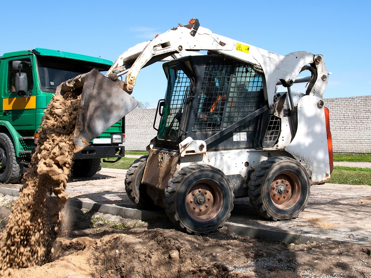 thumbnail image 2 of Bobcat Bob-Tach Hydraulic Cylinder – Front Skid Steer Loader Power – 7227463 2 of 4