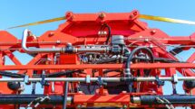 The Differences Between Hydraulic and Pneumatic Cylinders