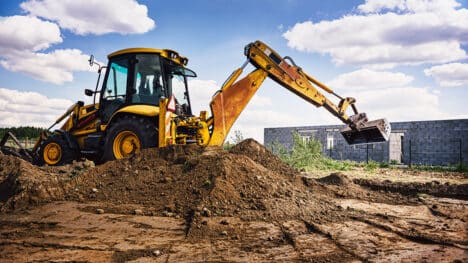 Safety Tips for Operating Heavy Construction Equipment