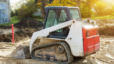 How to Remove Bobcat Lift Cylinders